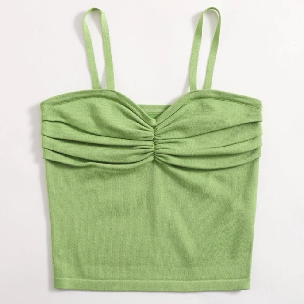 Ruched Green Knit Top💚☘️🌱